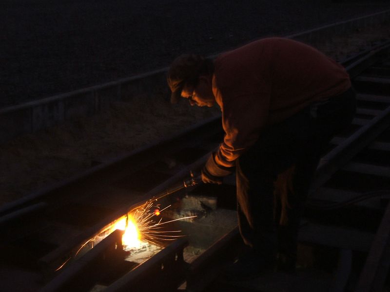 2009-09-30, Museumsbahn Weichenbau84.JPG